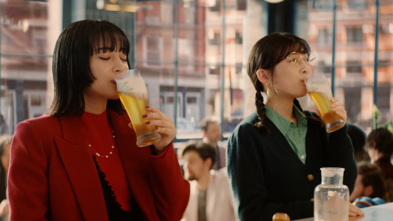 サントリープレモル新CMで広瀬すずが「まる子」に…国民的アニメ実写CM