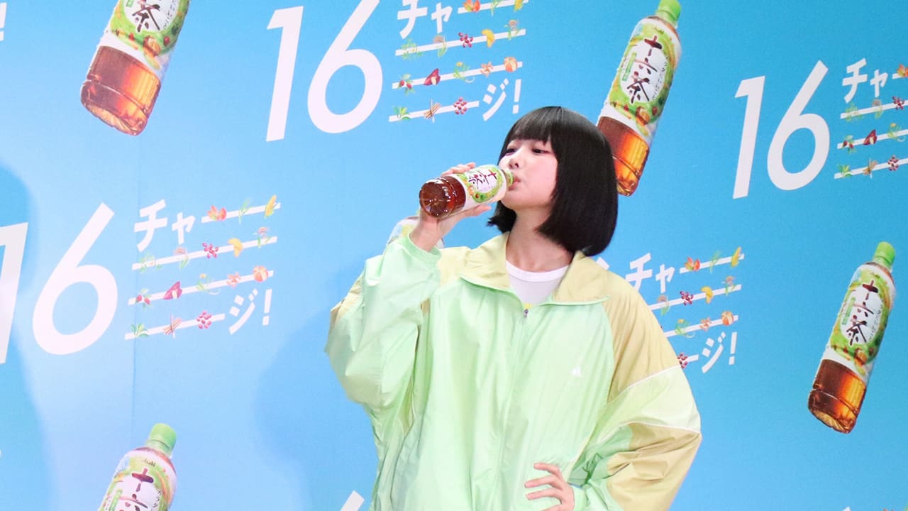 売切　永久保存版　新垣結衣 　17歳 　高品質硬化加工　原版 C　 20枚＋ Amazon.co.jp: 新潮ムック 月刊 新垣結衣 Special (SHINCHO MOOK