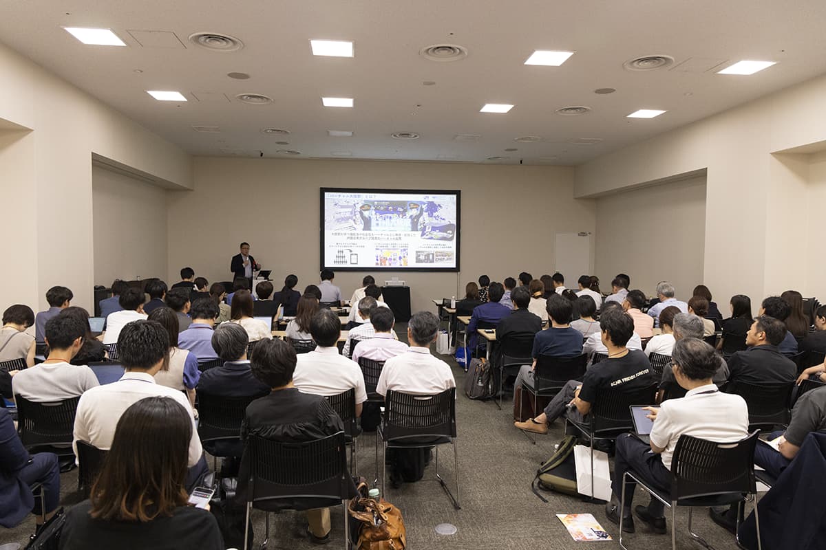 写真 人物 八重樫卓真氏