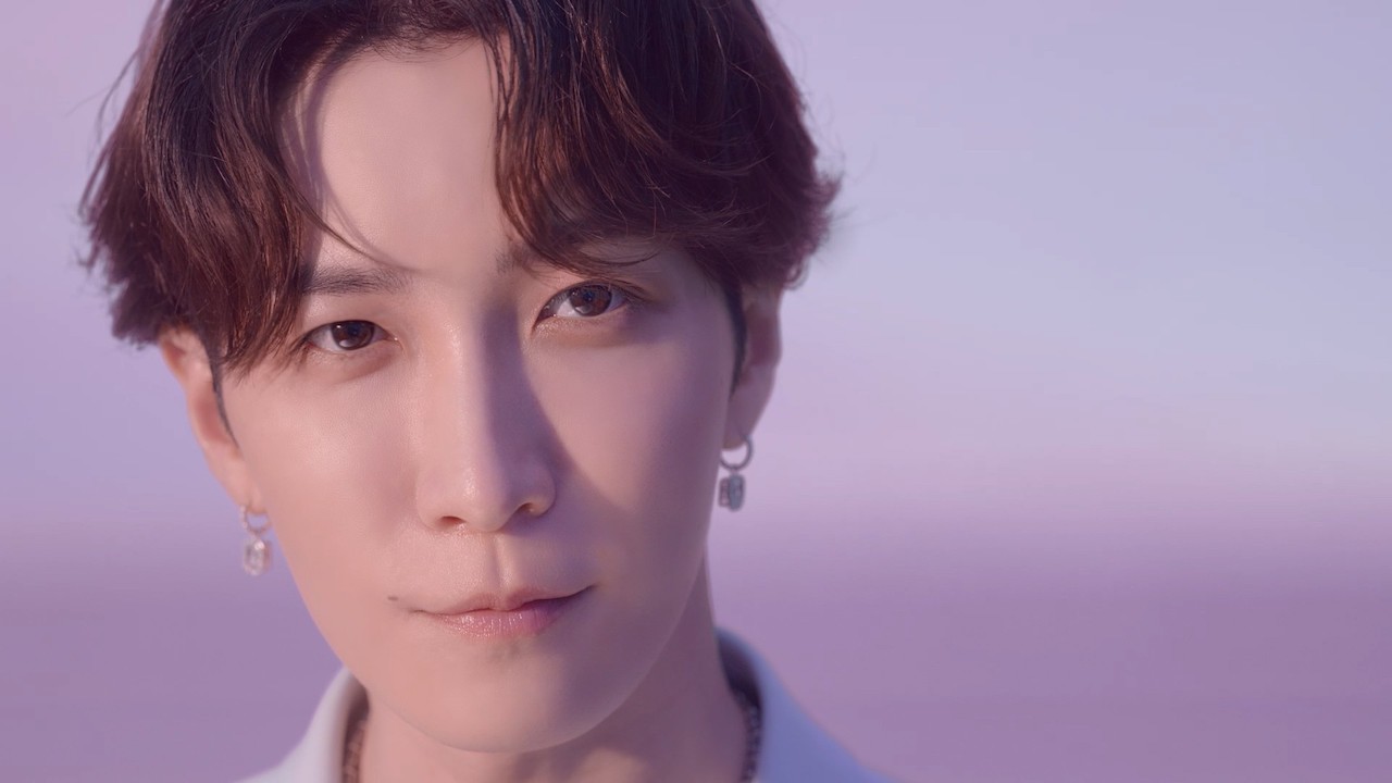 Snow Man単独広告は目黒だけじゃない！渡辺は“美容”で佐久間は猫、岩本