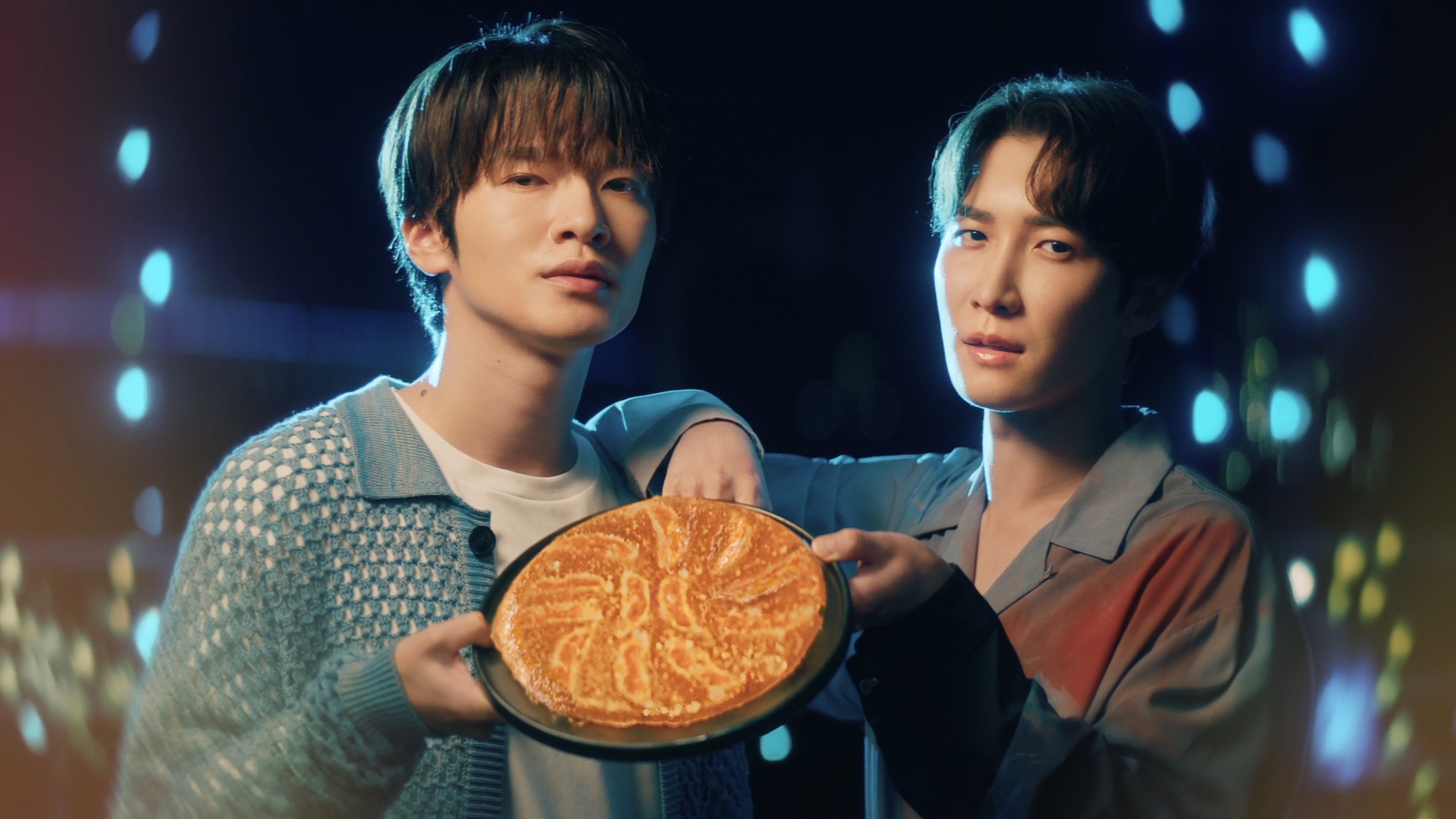 Snow Man深澤辰哉・渡辺翔太×大阪王将 CM起用でブランド認知と