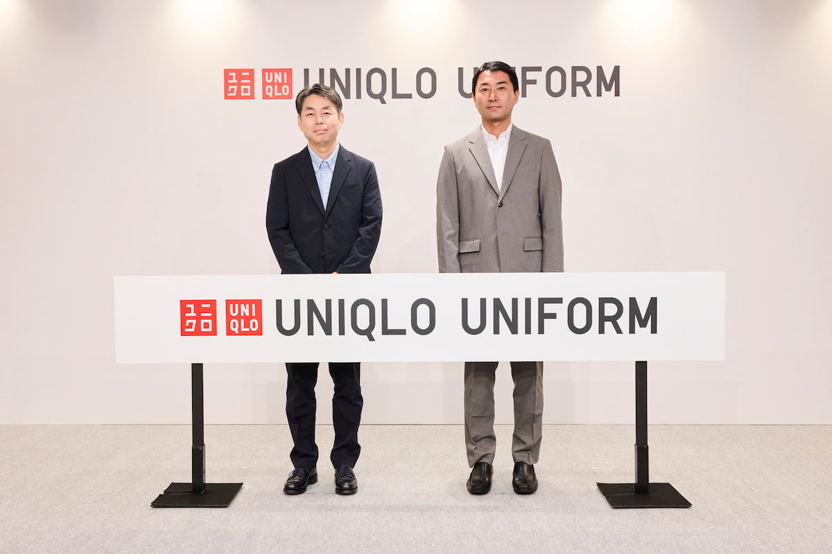 写真 人物 柳井康治氏(ファーストリテイリング、左)と小笠原一郎氏(ユニクロ ユニフォーム&カスタマイズ部、右)