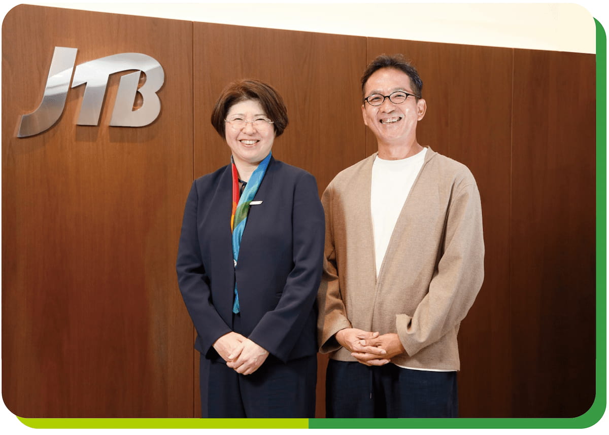 写真 人物 JTB 取締役 専務執行役員 ツーリズム事業本部長 西松千鶴子氏、ヴァリューズ 取締役副社長 後藤賢治氏