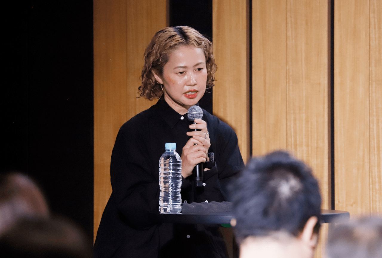 写真 人物 ADKマーケティング・ソリューションズ エクスペリエンス・クリエイティブ本部 NEXT GENクリエイティブ局 局長 シニアクリエイティブディレクター/プランナー 山崎真理子 氏