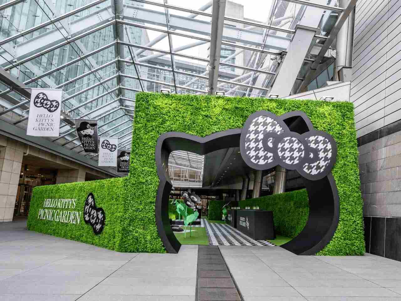 写真 高さ約2メートルのゲート