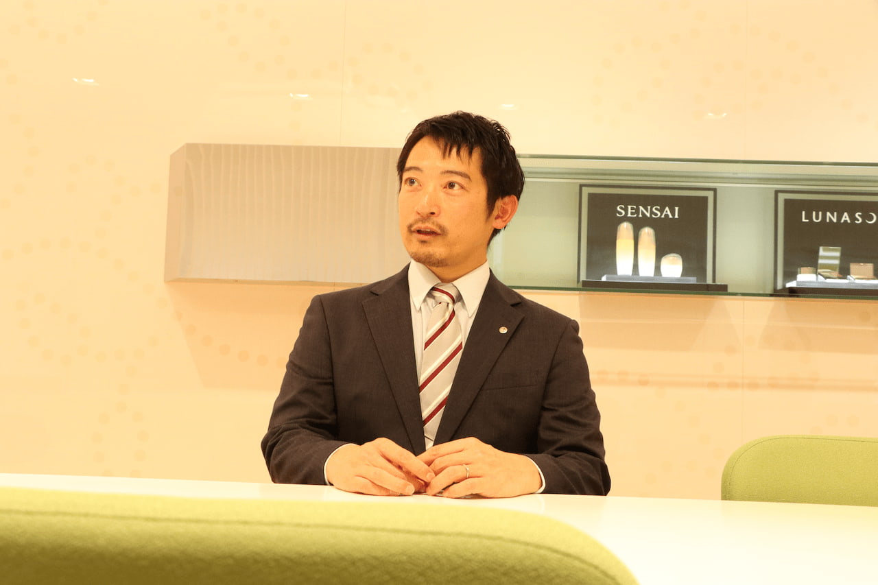 写真 人物 西野顕氏