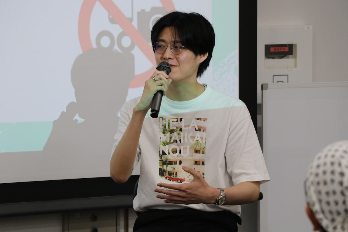 写真 武蔵野美術大学での課外講座の様子