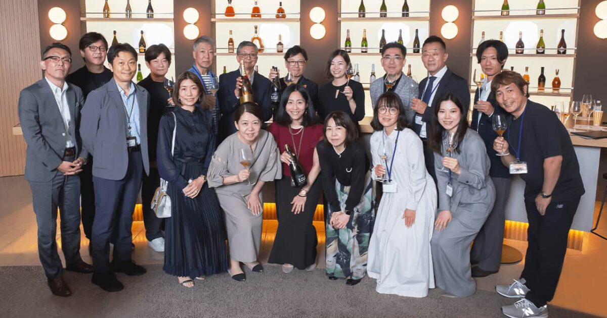 매초 한 병씩 코르크가 열리는 이유: 모에 에 샹동의 럭셔리 브랜드 전략 미리보기