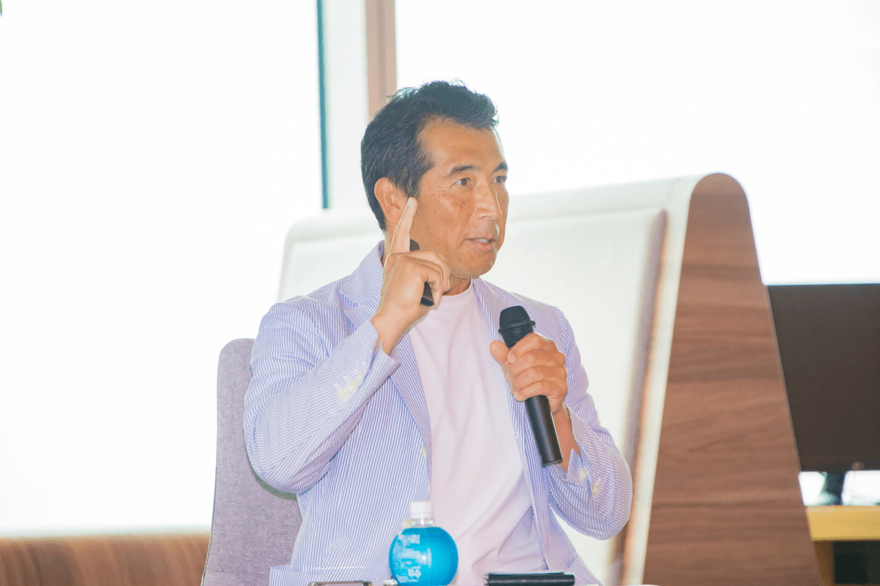 写真 人物 味の素 人事部 Our Philosophy共感推進グループ グループ長の筧雅博氏