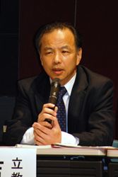 吉岡 知哉総長